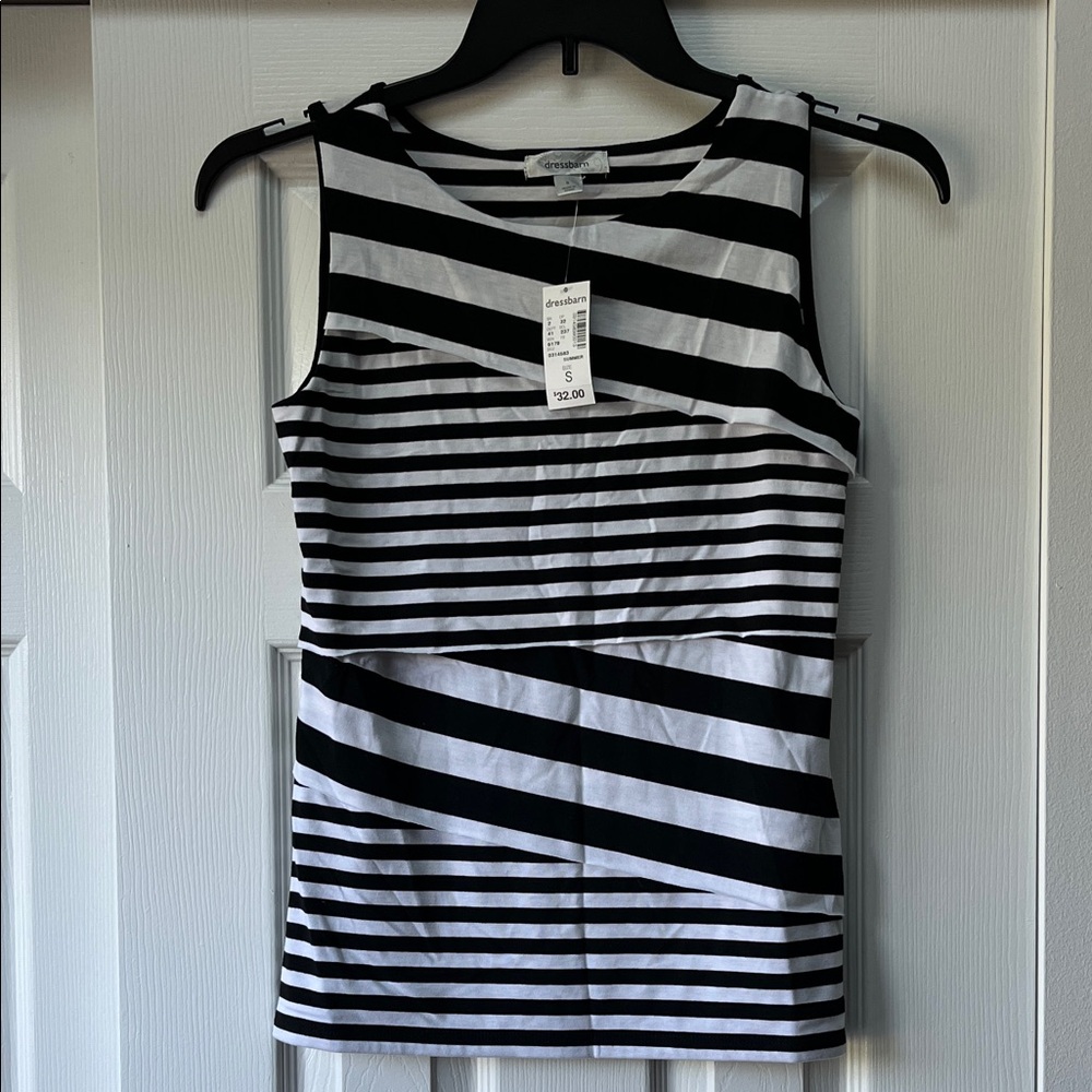 NWT Dressbarn Black and White Sleeveless Top